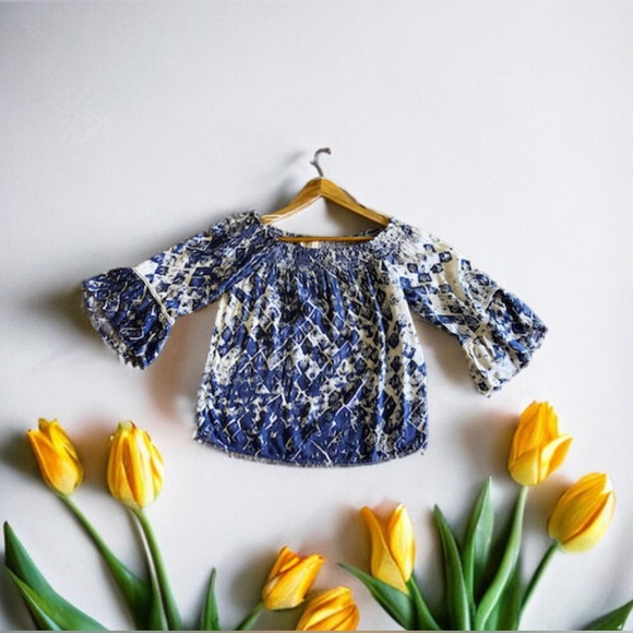 LoveStitch Tropical Print Off‎ the Shoulder Smocked Bell Sleeves Blouse size S - Picture 13 of 16